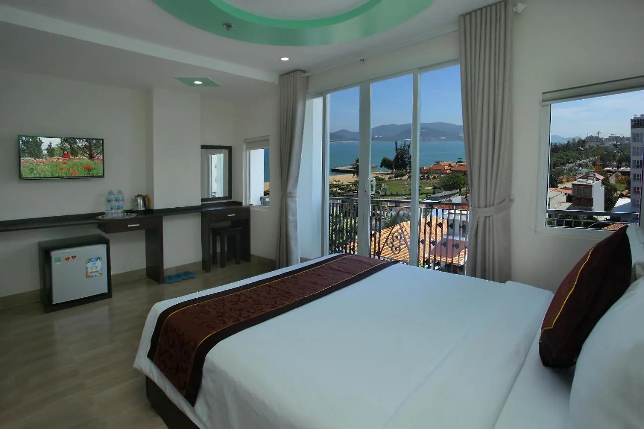 Melyna Hotel Nha Trang
